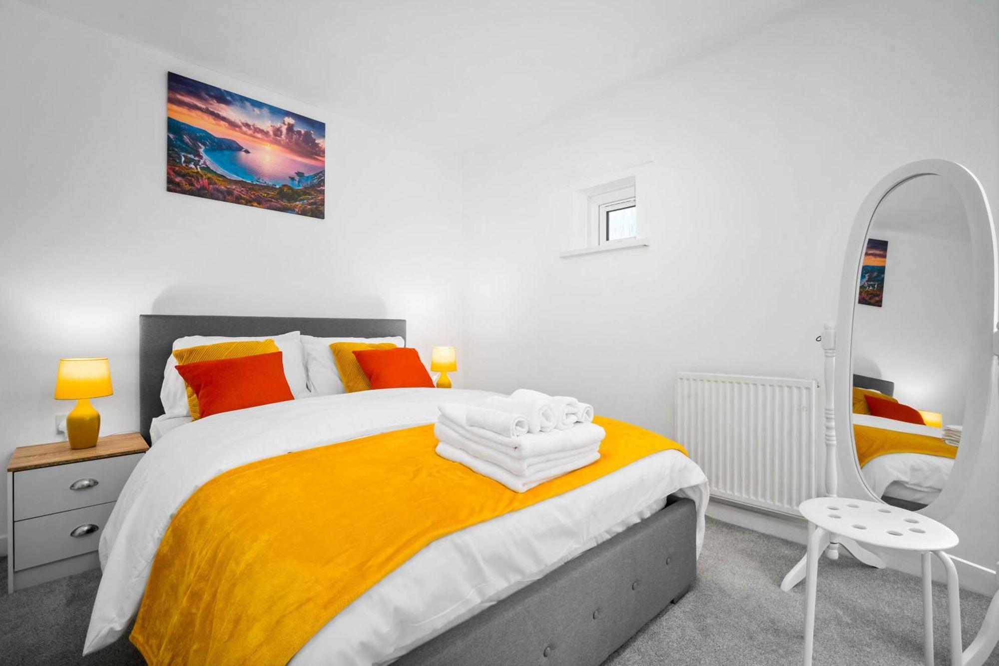 Luxury New House With Free Parking Apartment Birmingham Exterior photo